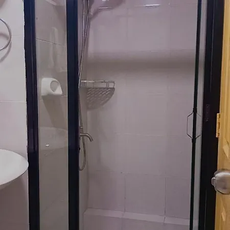 One Spatial Two Bedroom Condominium Unit With Pool And Gym Free Netflix And Wifi Iloilo City Exterior photo