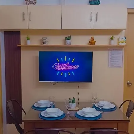 One Spatial Two Bedroom Condominium Unit With Pool And Gym Free Netflix And Wifi Iloilo City Exterior photo