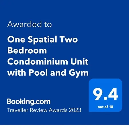 One Spatial Two Bedroom Condominium Unit With Pool And Gym Free Netflix And Wifi Iloilo City Exterior photo