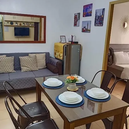 One Spatial Two Bedroom Condominium Unit With Pool And Gym Free Netflix And Wifi Iloilo City Exterior photo