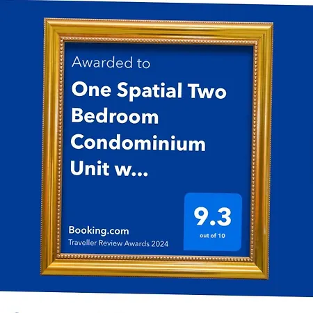 One Spatial Two Bedroom Condominium Unit With Pool And Gym Free Netflix And Wifi Iloilo City Exterior photo